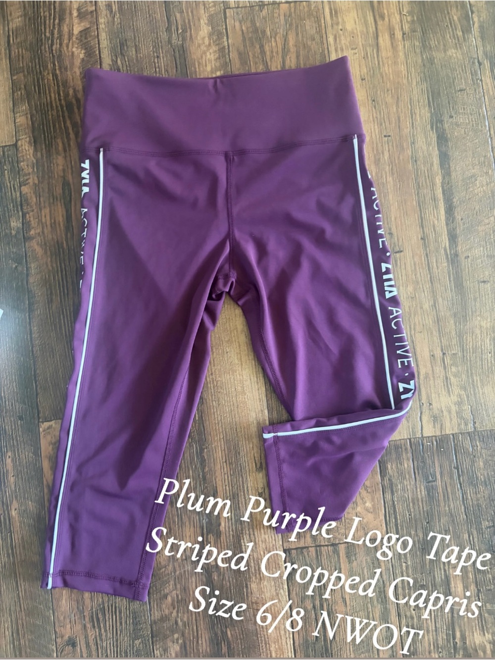 Plum Purple Logo-Tape Cropped Capri Leggings